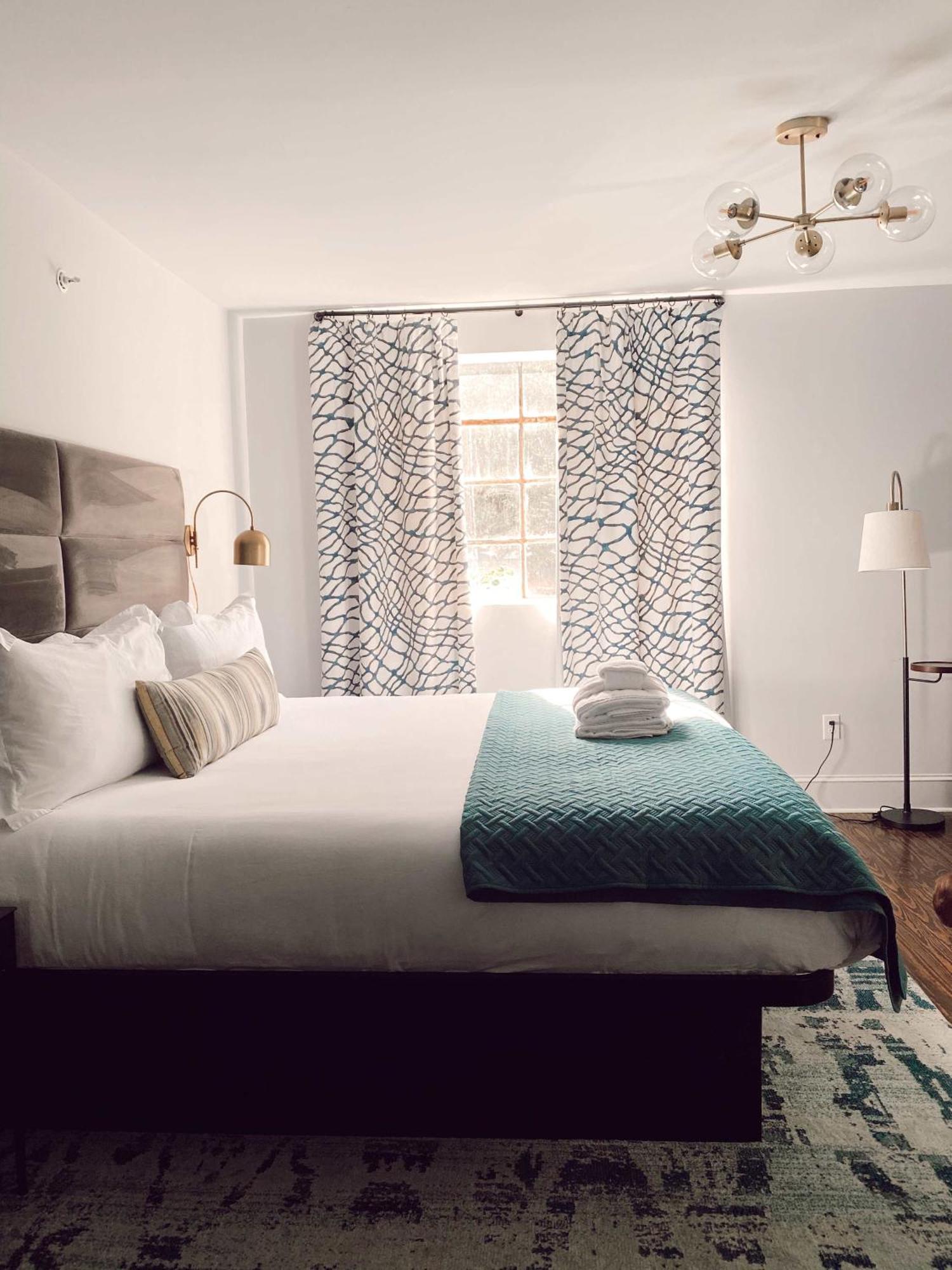 King And Twin Boutique 2 Floor Holiday home Savannah